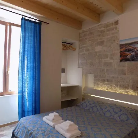 Couette-café Antico Granaio 3*